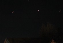 4 UFO's caught on photo